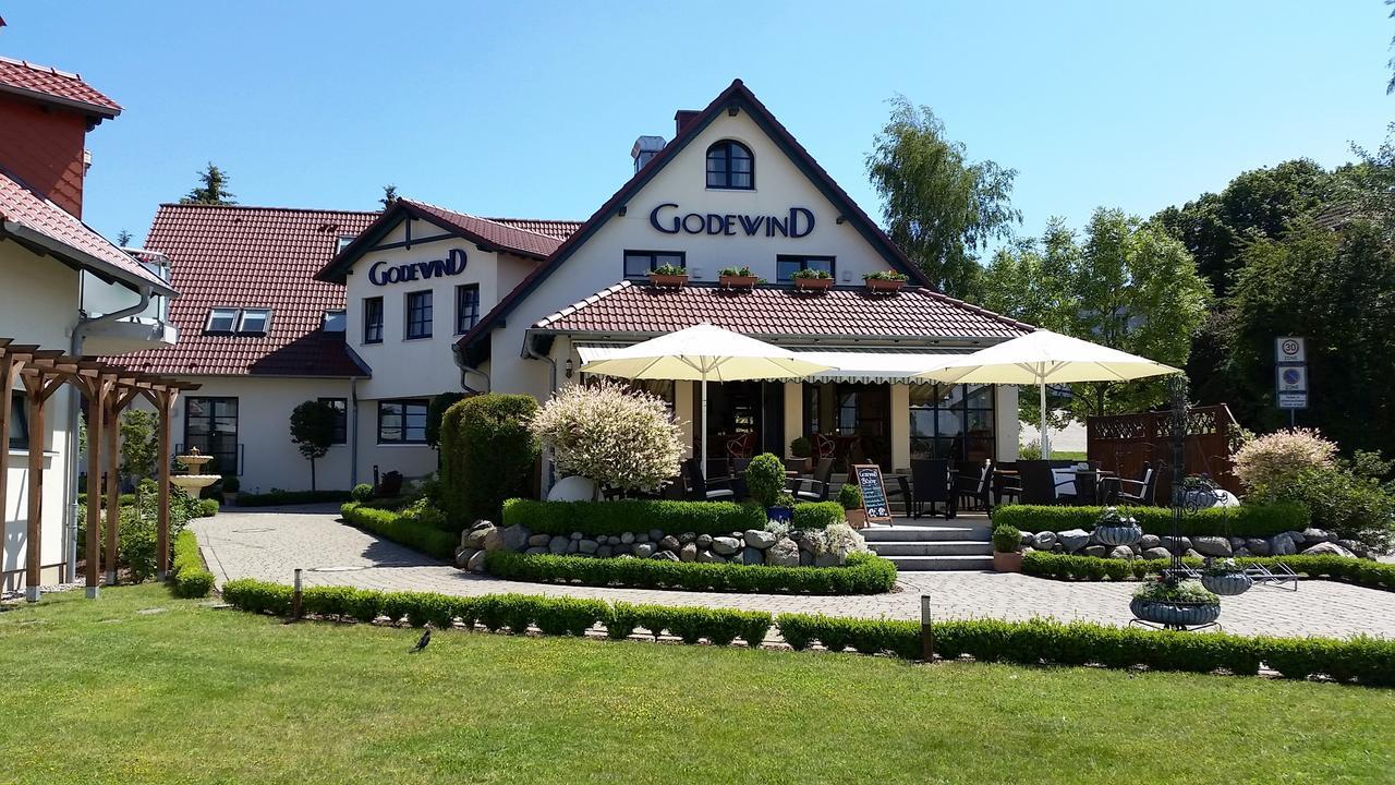 Hotel Godewind Thiessow Eksteriør billede