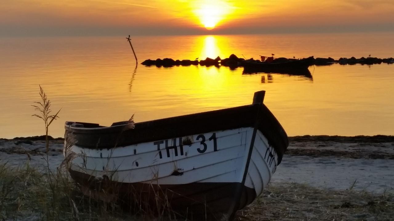 Hotel Godewind Thiessow Eksteriør billede